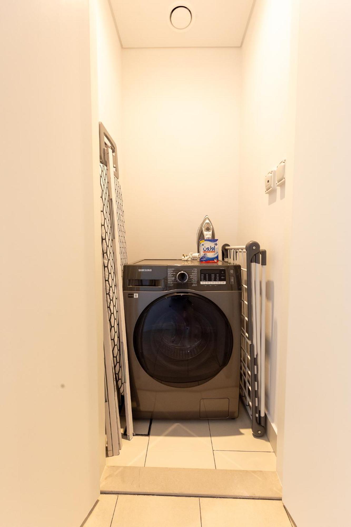 Remarkable 2br+storage In Jbr With Sea View अपार्टमेंट *
