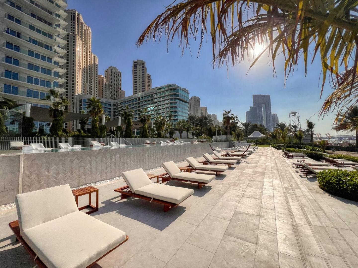 Remarkable 2br+storage In Jbr With Sea View अपार्टमेंट