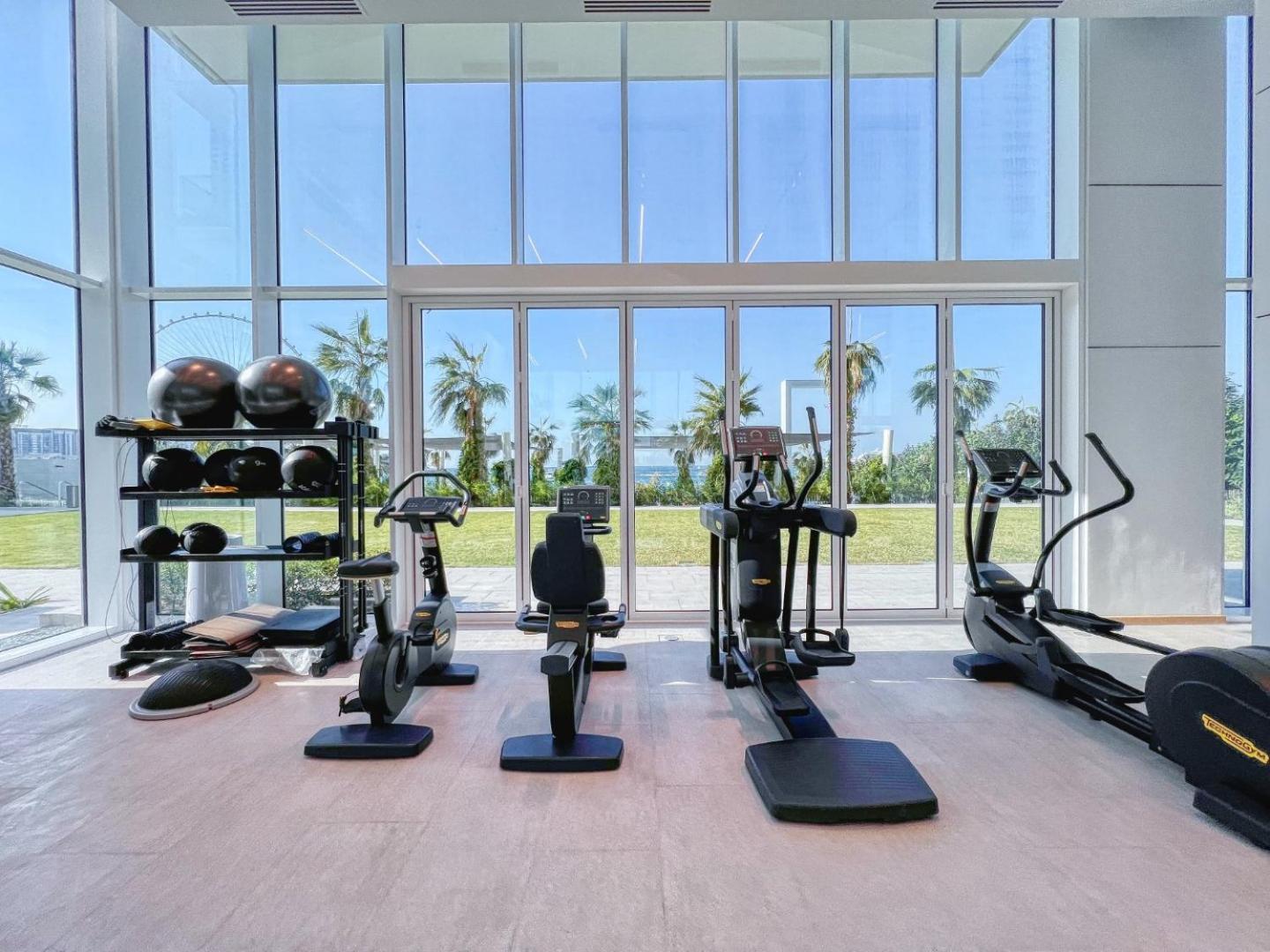 Remarkable 2br+storage In Jbr With Sea View अपार्टमेंट *